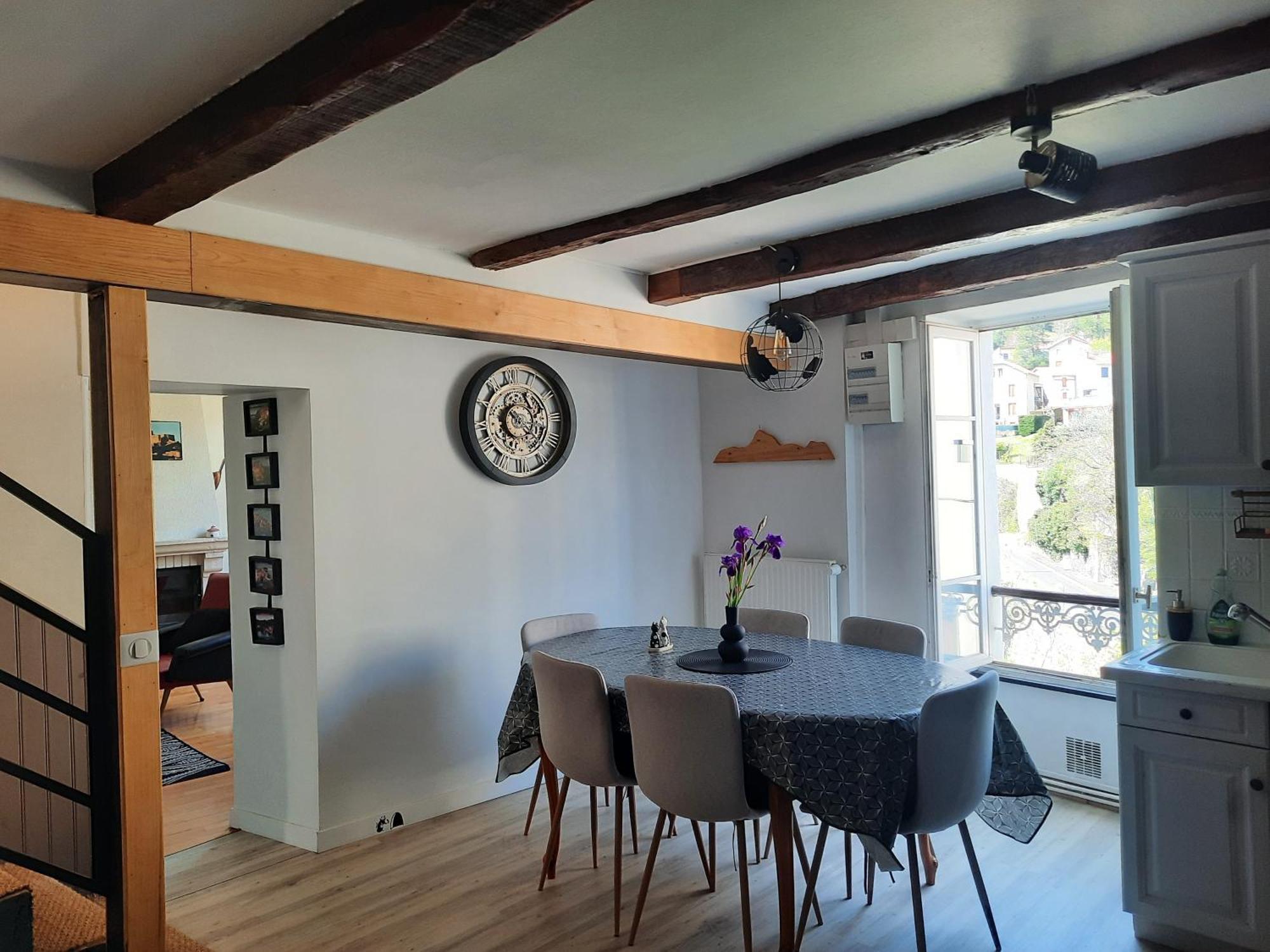 Hébergement de vacances Maison De Charme Avec Terrasse Et Garage Ferme Proche Des Volcans
