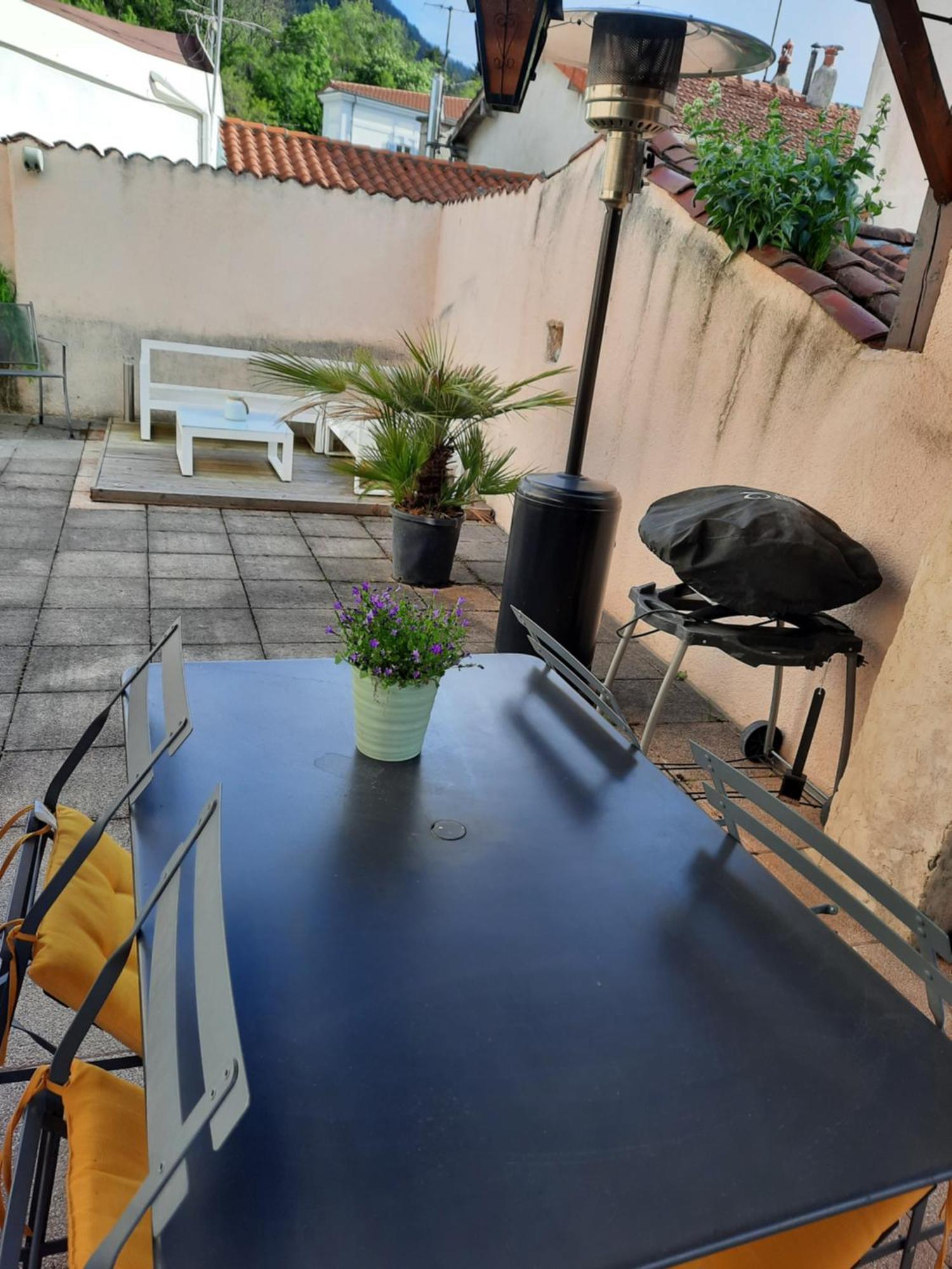 Maison De Charme Avec Terrasse Et Garage Ferme Proche Des Volcans Hébergement de vacances Royat