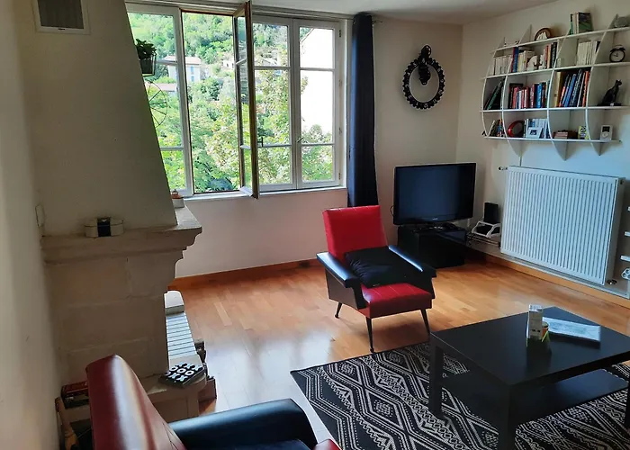 Maison De Charme Avec Terrasse Et Garage Ferme Proche Des Volcans