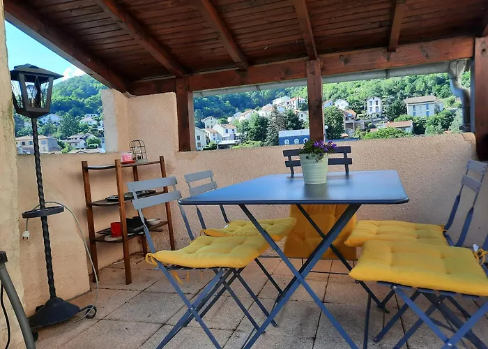 Maison De Charme Avec Terrasse Et Garage Ferme Proche Des Volcans