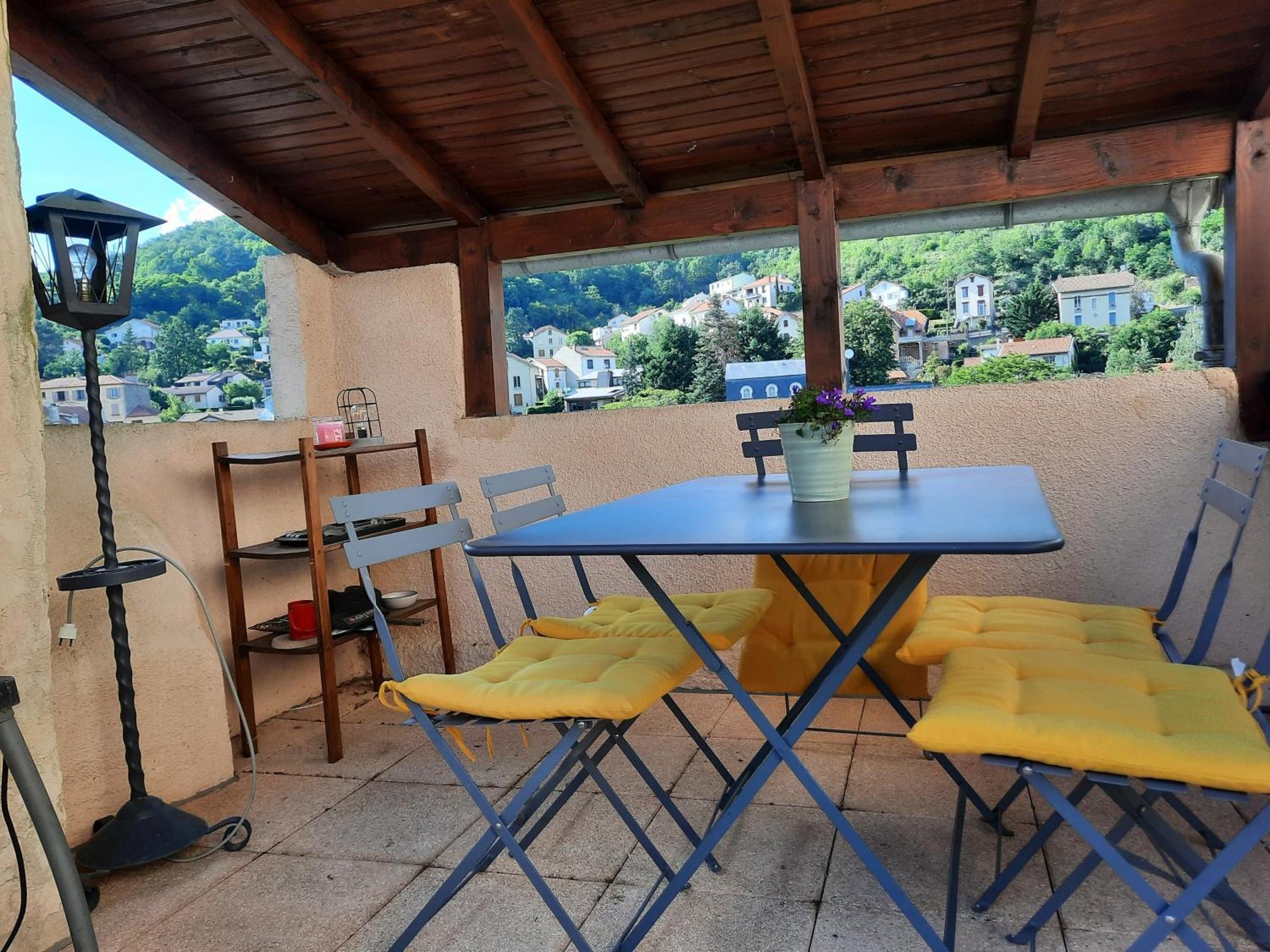 Maison De Charme Avec Terrasse Et Garage Ferme Proche Des Volcans Holiday home